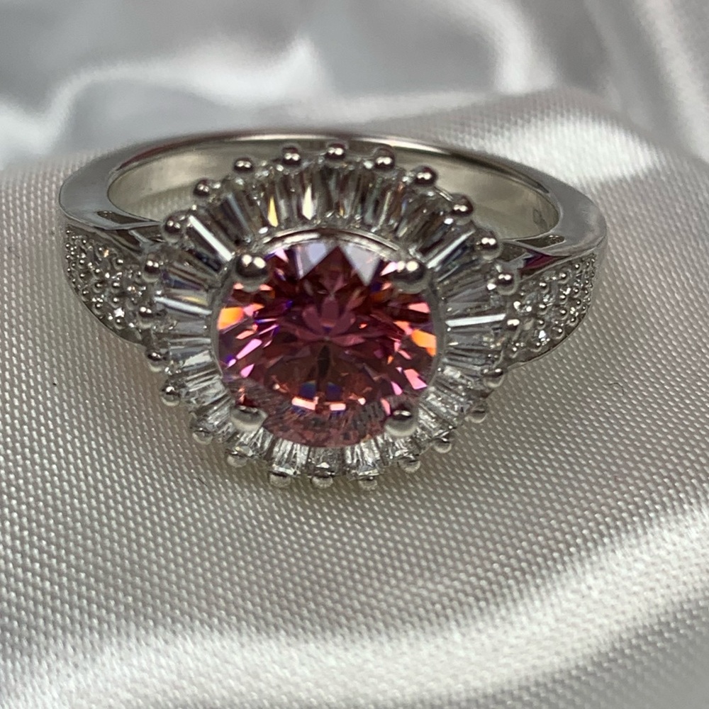 🌸Swarovski Pink Cocktail Ring🌸